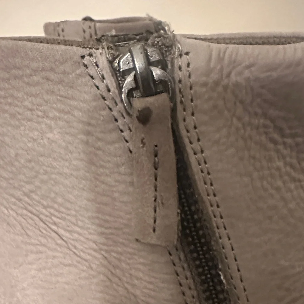 Ecco NWT Skyler Ankle Boots - Picture 8 of 10